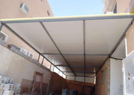 أسقف الساندوتش بانل بالرياض تُستخدم بألواح التغطية 