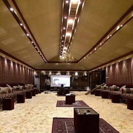 مجلس بيت شعر ملكي بالرياض